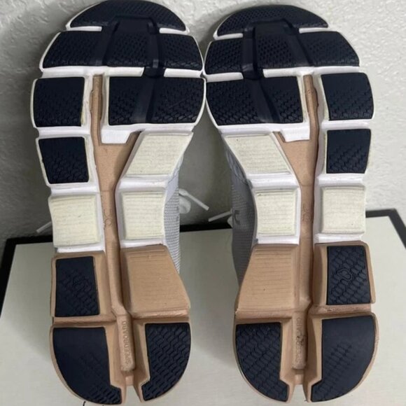 On Cloudflyer Swiss Engineering Glacier Rosebrown Running Shoes Women's Size 7 - Picture 11 of 11